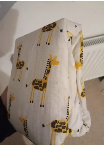 Safari giraffe fitted sheet - giraffe,